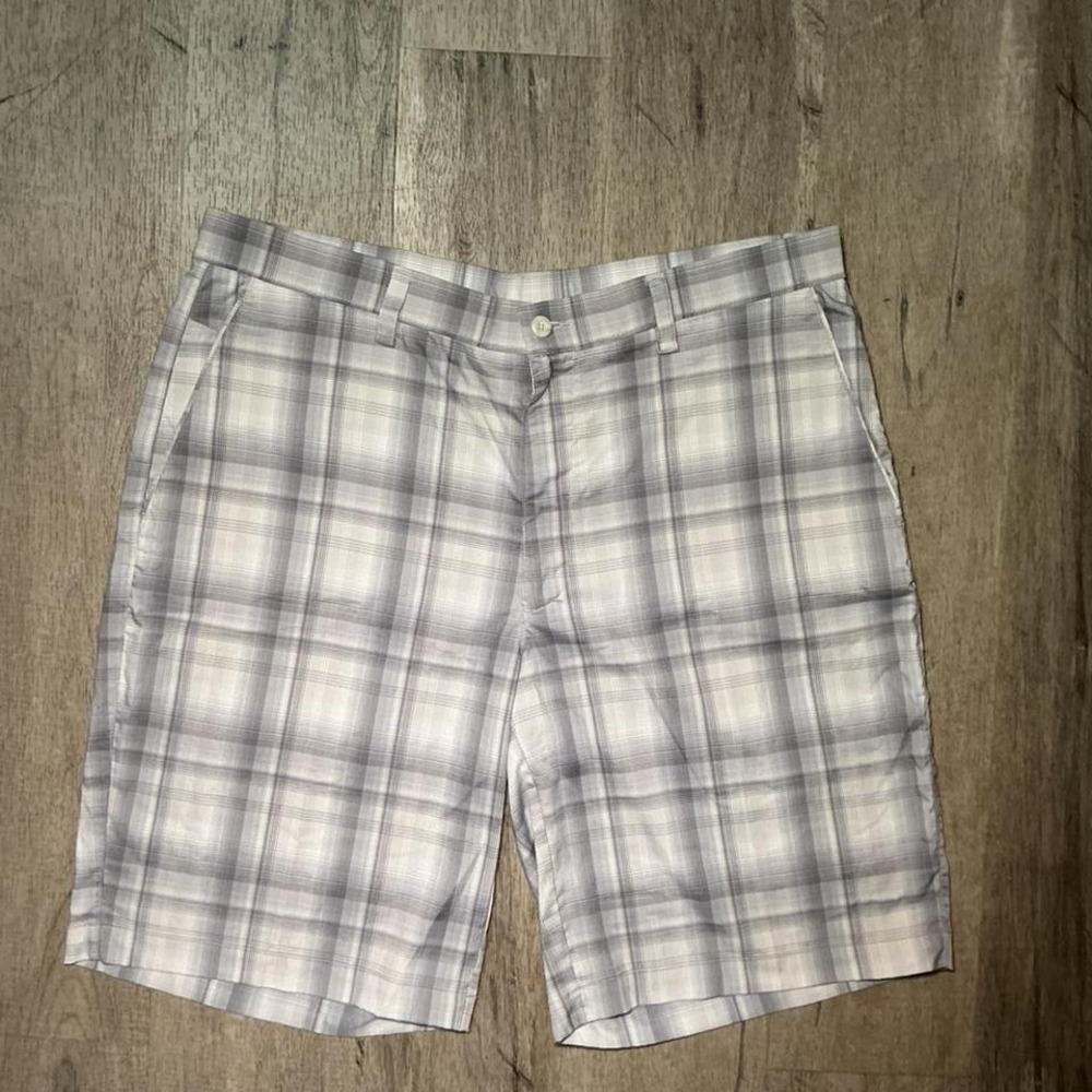 PGA Tour Pro Series Plaid Golf Shorts Size 36 White Grey Blue Preppy Stretch